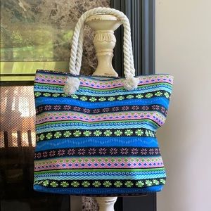 🌸 NWT Printed Canvas Beach Tote